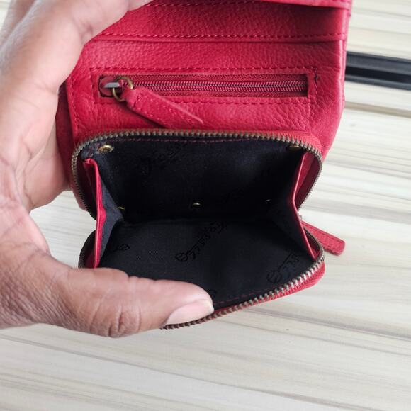 Fossil Red Leather Small Wallet - Picture 5 of 5